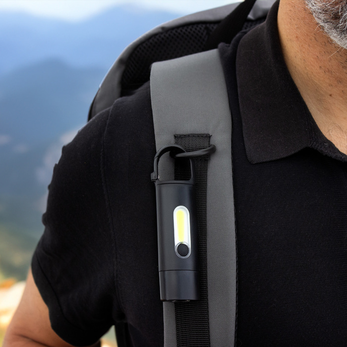 Linterna portátil recargable 